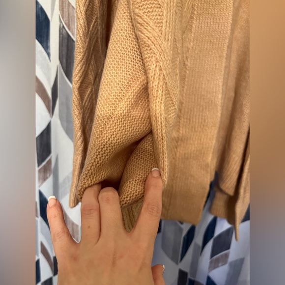 Cardigan - Picture 2 of 3